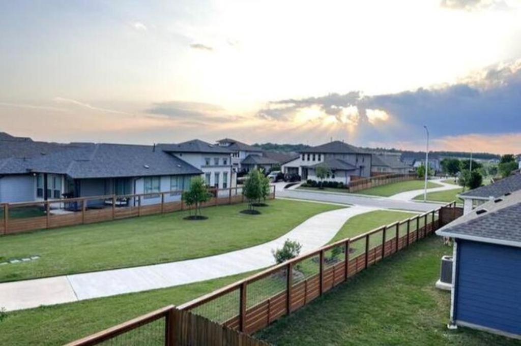 Studio Apartment Austin Luaran gambar
